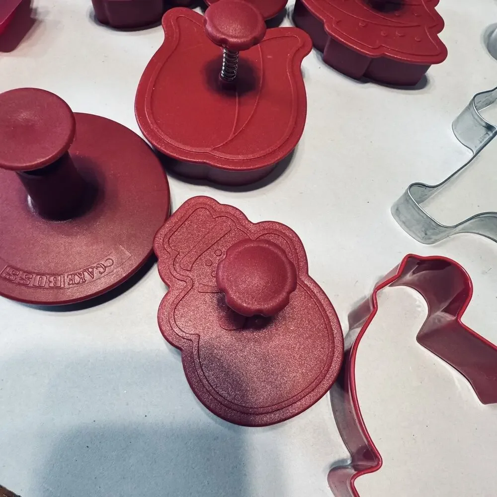 Lot Of 21 Cookie Cutters press stamps Cake Boss Christmas Thanksgiving butterfly